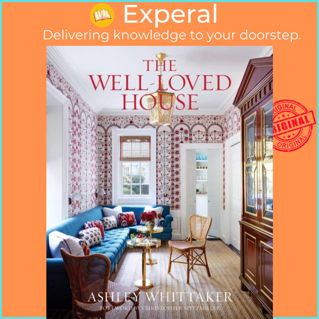 Sách - The Well-Loved House - Creating Homes with Color, , and by Christopher Spitzmiller (UK edition, hardcover)