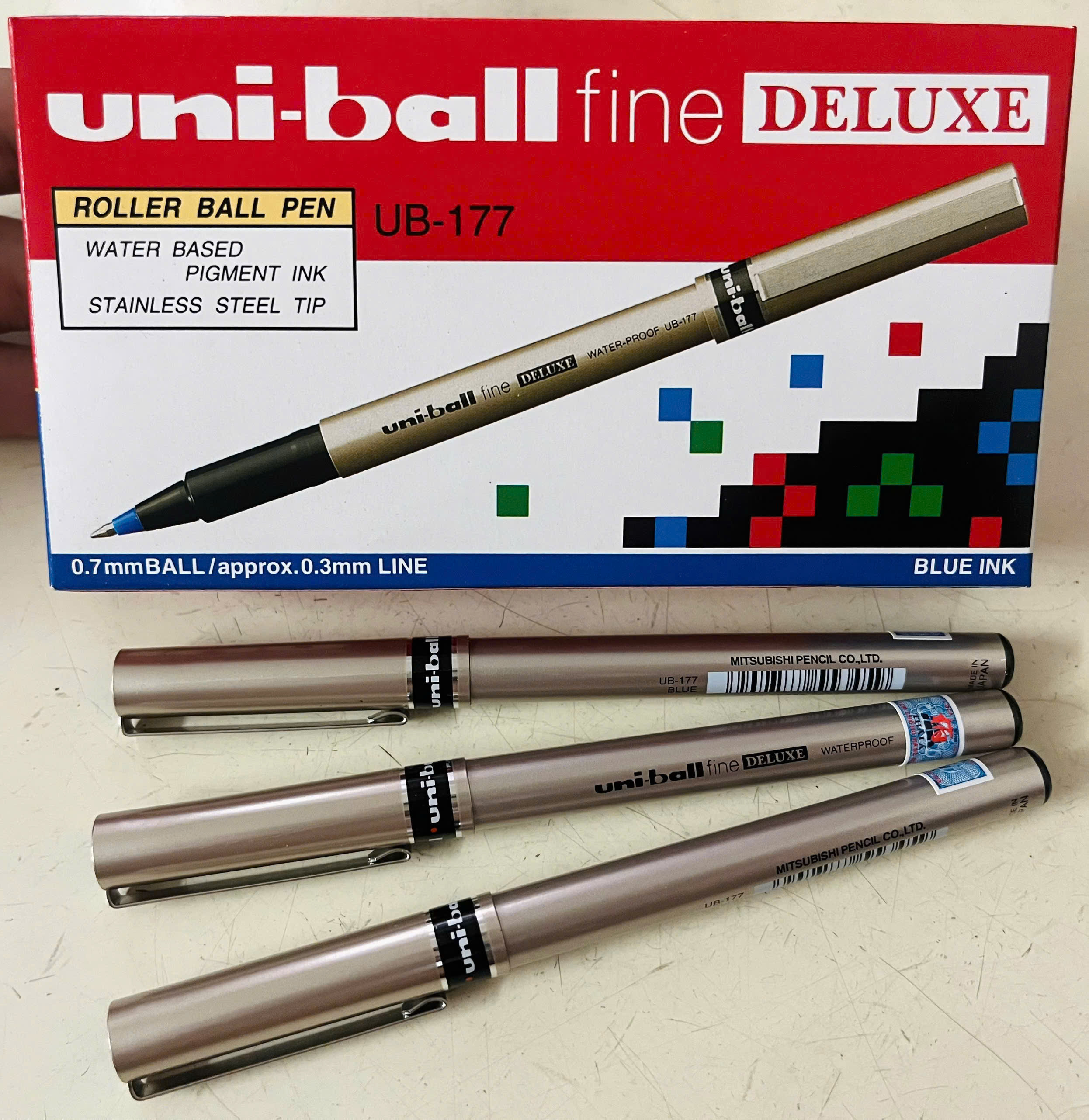 Bút Uni-Ball UB-177 Deluxe 0.7mm (12 cây/ hộp) - Hàng Nhập Chính Hãng