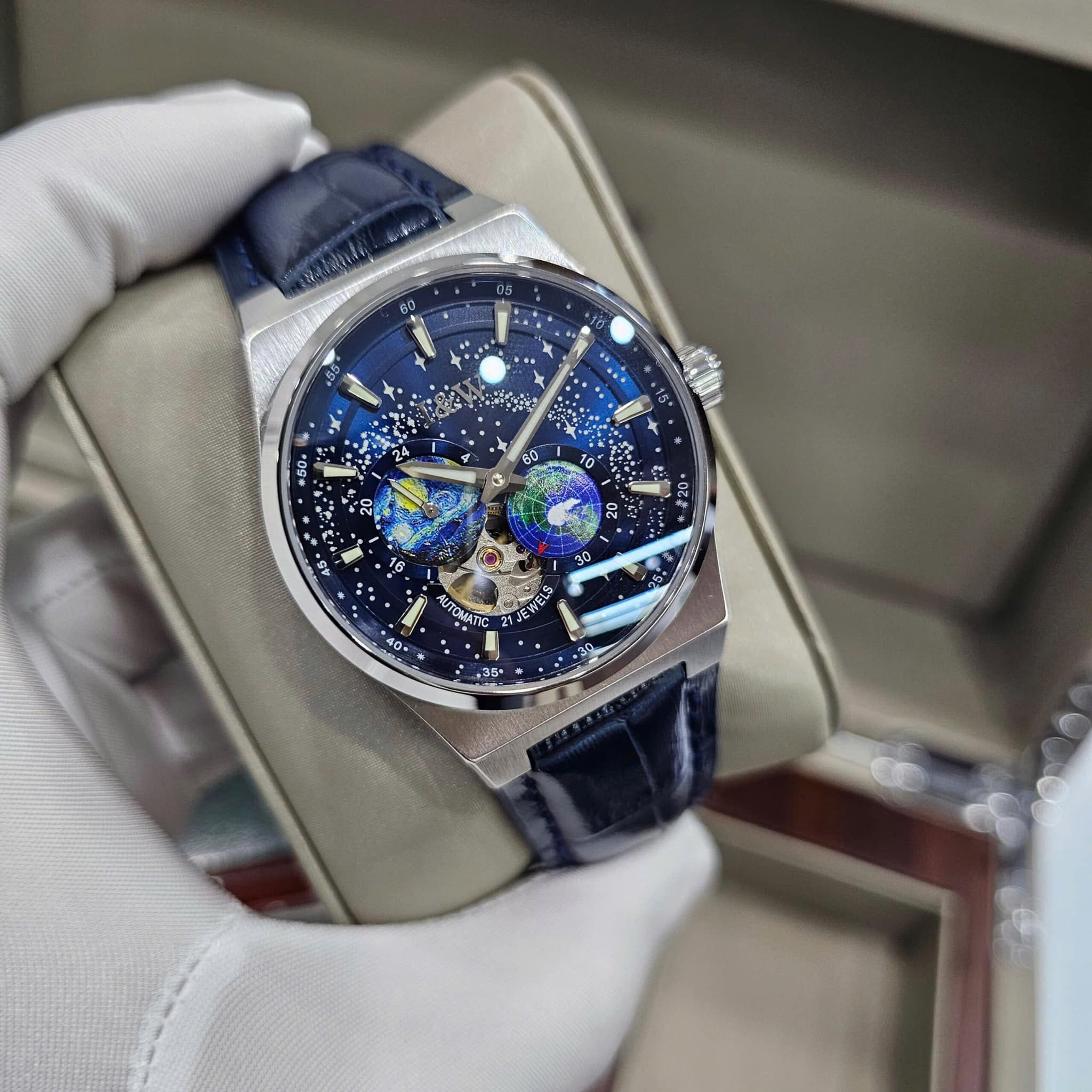 Đồng hồ nam chính hãng I&amp;W CARNIVAL 708G-D1 Kính sapphire ,chống xước ,Chống nước 50m ,Bảo hành dài hạn,Máy cơ (Automatic),dây da cao cấp, thiết kế đơn giản dễ đeo