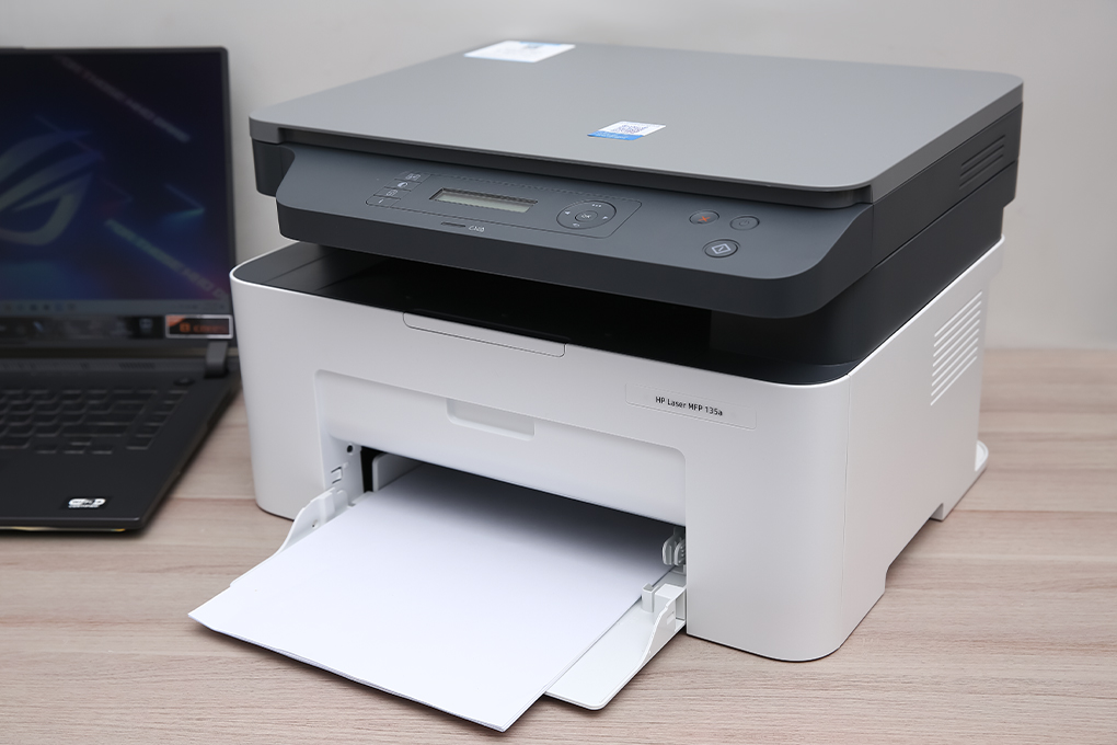 Máy in HP Laser Trắng đen đa năng In scan copy LaserJet 135a (4ZB82A)- Hàng chính hãng