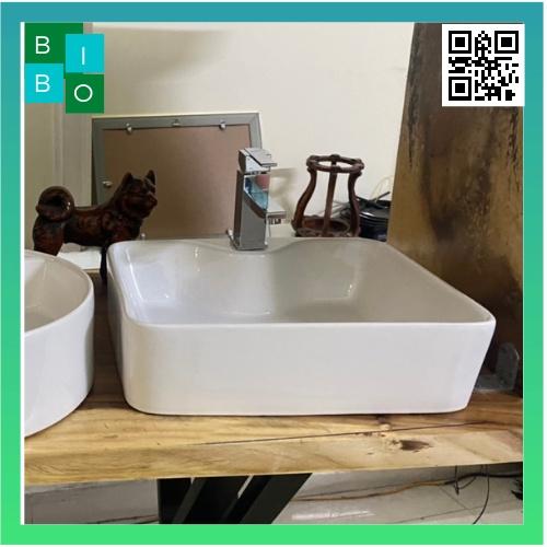 CHẬU LAVABO VUÔNG TRẮNG