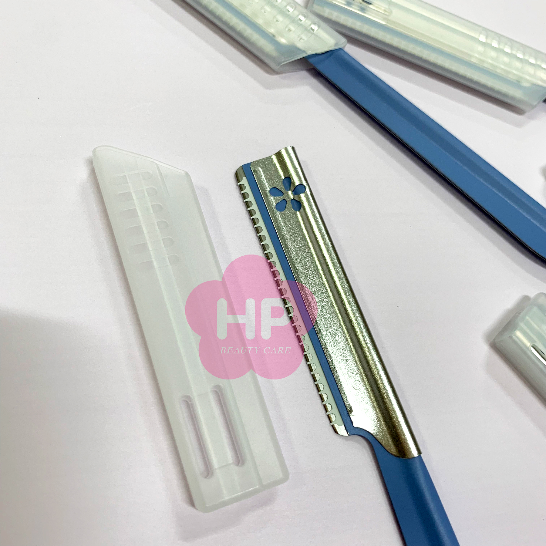 Dao Cạo Lông Mày Lưỡi Thép Có Màng Bảo Vệ Dành Cho Nữ Kai Kazor BTM Beauty Guar 06616 (Set 5 Cây)
