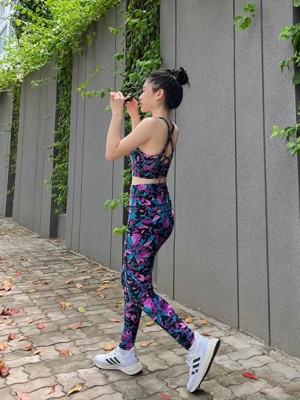 BỘ ĐỒ THỂ THAO NỮ QUẦN DÀI ÁO BRA DÂY CHÉO ĐAN LƯNG HÀNG THIẾT KẾ