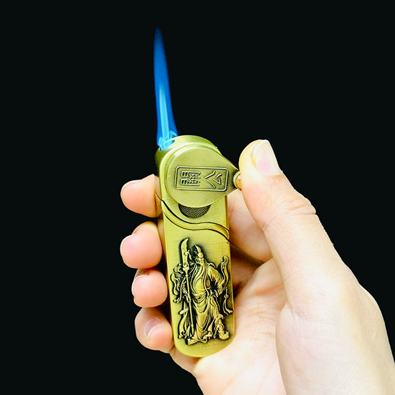 Bật Lửa Khè Khóa Xoay Hình Quan Công - Xài Gas