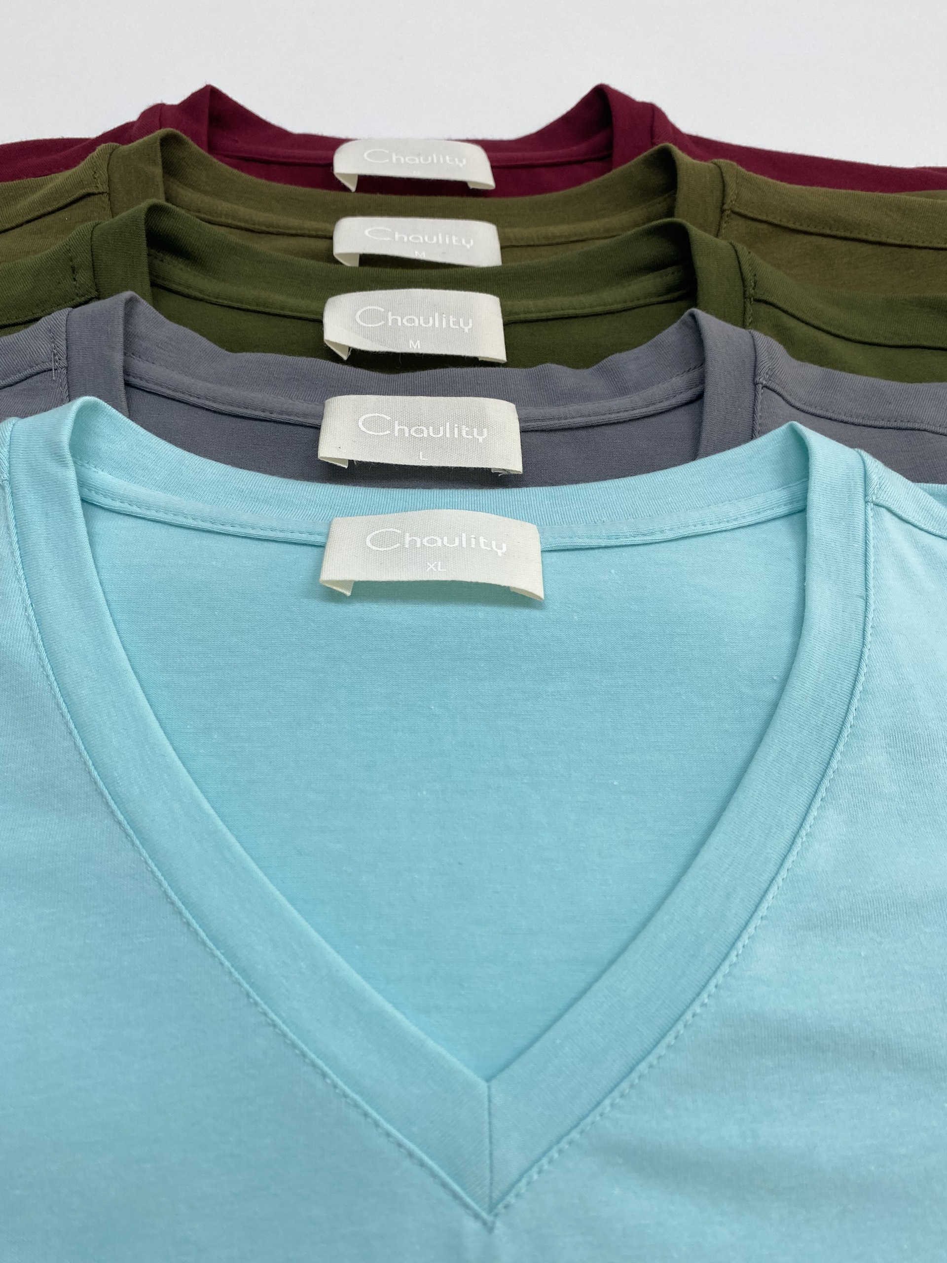 Áo phông trơn cổ tim tay gập unisex