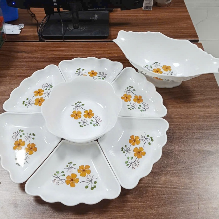 Bộ Bát Đĩa Hoa Mặt Trời Bày Cỗ, Bộ Bát Đĩa Cúng Gia Tiên Nhựa Giao Hoạ Tiết Ngẫu Nhiên