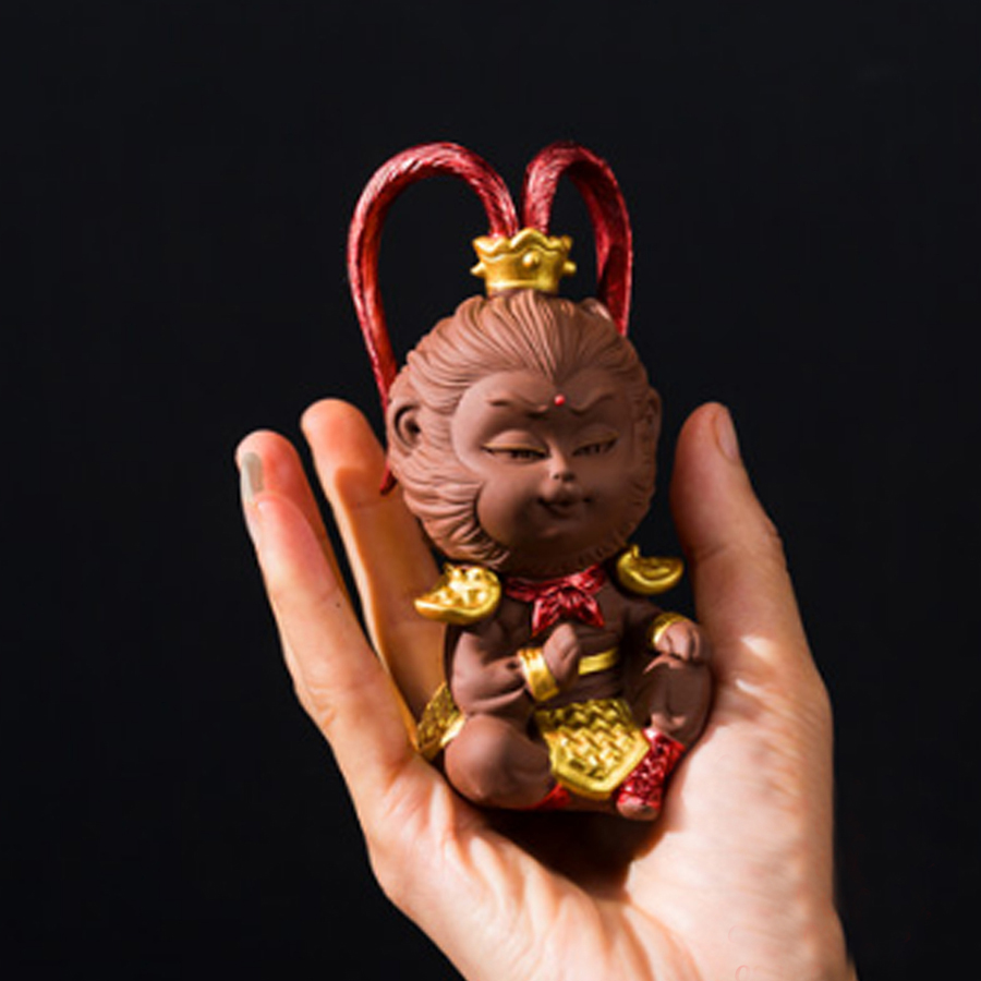 Tượng Chibi Mỹ Hầu Vương nón giáp 11.5cm kèm gậy - màu nâu dang tay