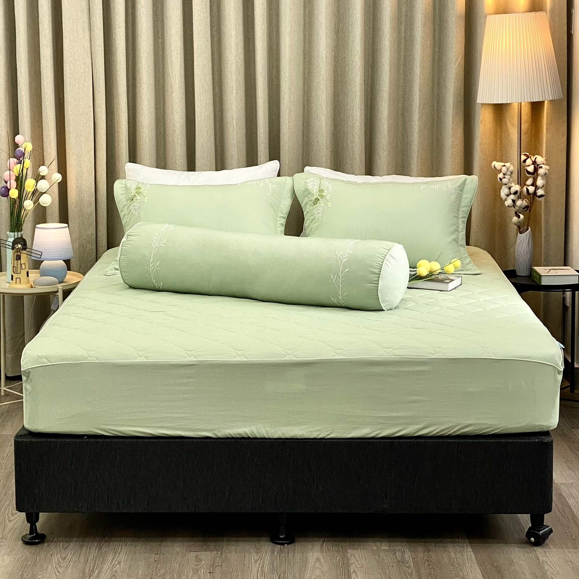 Bộ ga giường chần bông KBedding by Everon KMTS 103 Microtencel Xanh ngọc (4 món)