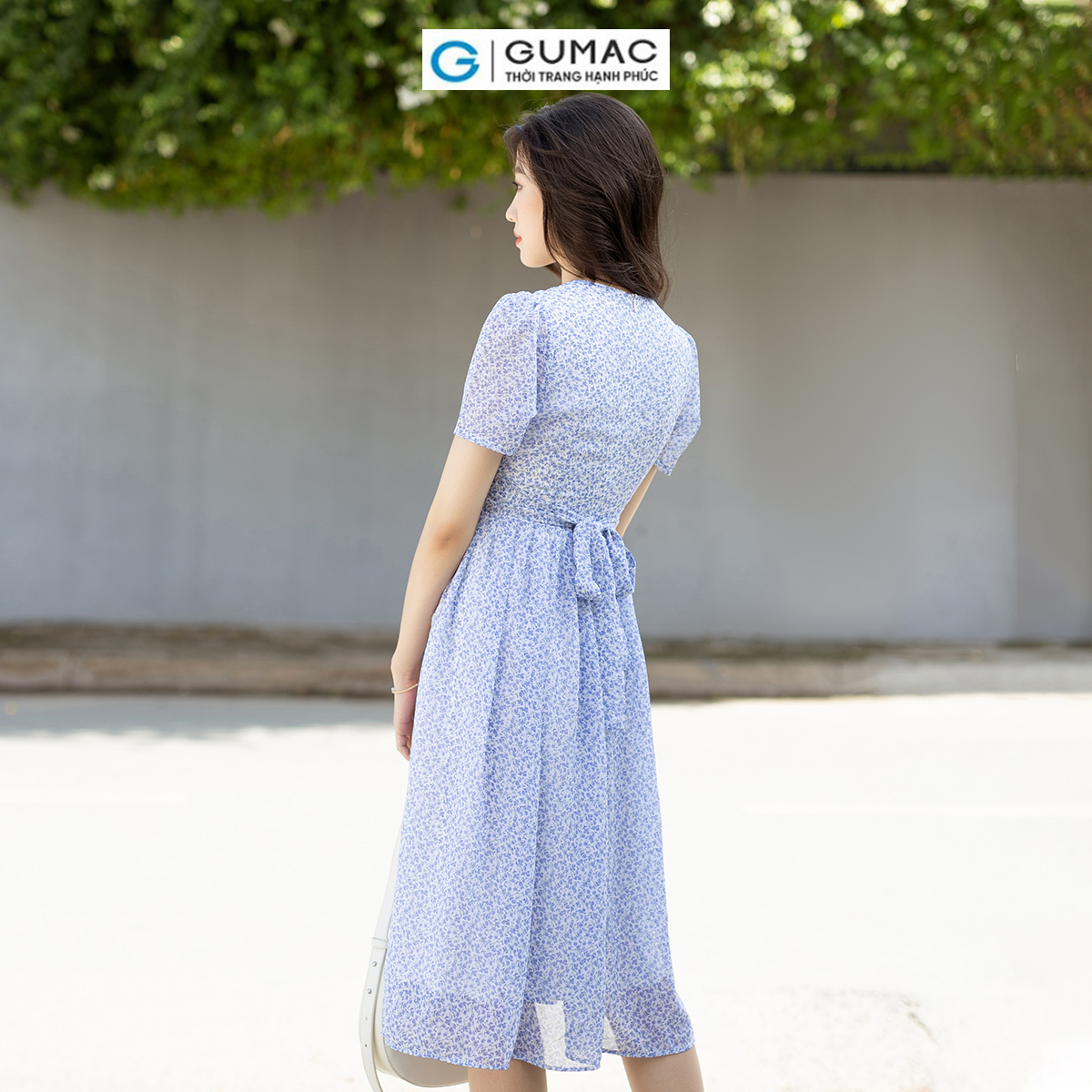 Đầm xòe voan hoa nhí xếp ly cột dây nơ nữ tính thanh lịch thời trang GUMAC DD07030
