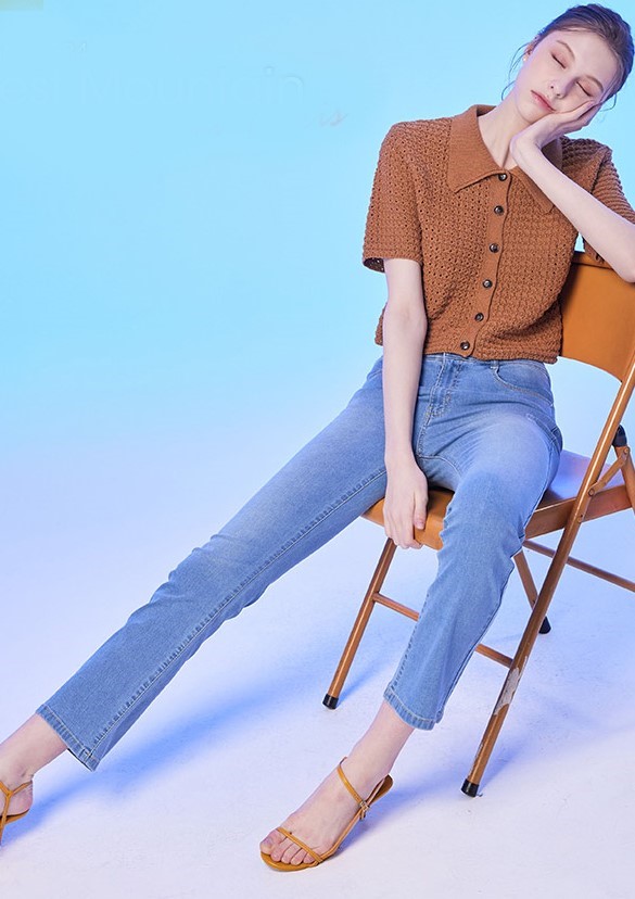 Quần Jeans Straight xuất Hàn dành cho chị em. Chất jeans mềm mại, co giãn thoải mái. Hàng xịn 100