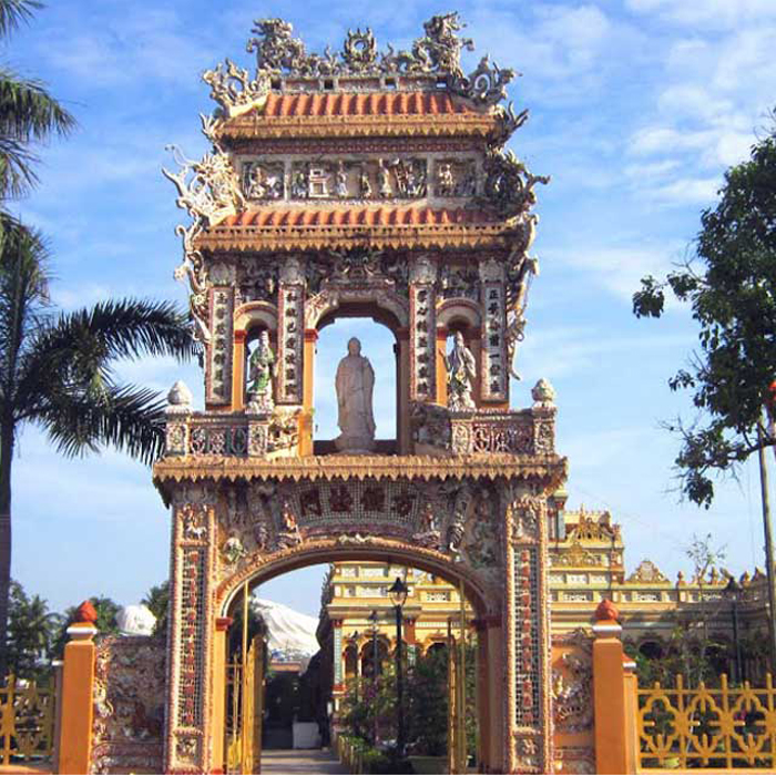 Tour Cao Cấp: Mỹ Tho - Bến Tre 1 Ngày, Cơm Phần Đặc Sản, Khởi Hành Hàng Ngày
