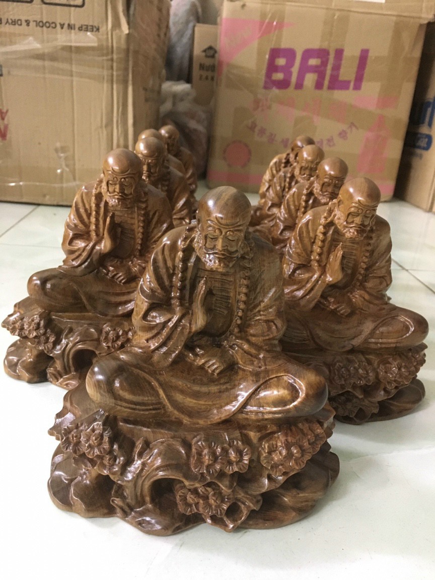 TƯỢNG ĐẠT MA SƯ TỔ BẰNG GỖ BÁCH XANH THƠM NỨC KT 15×9×9CM