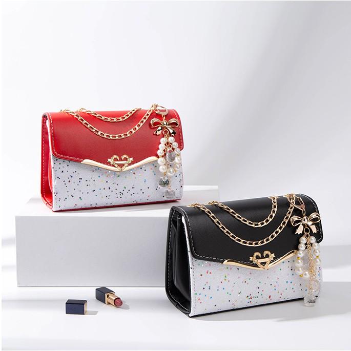 Túi Đeo Chéo T19 Mẫu Mới Khóa Trái Tim- Đen