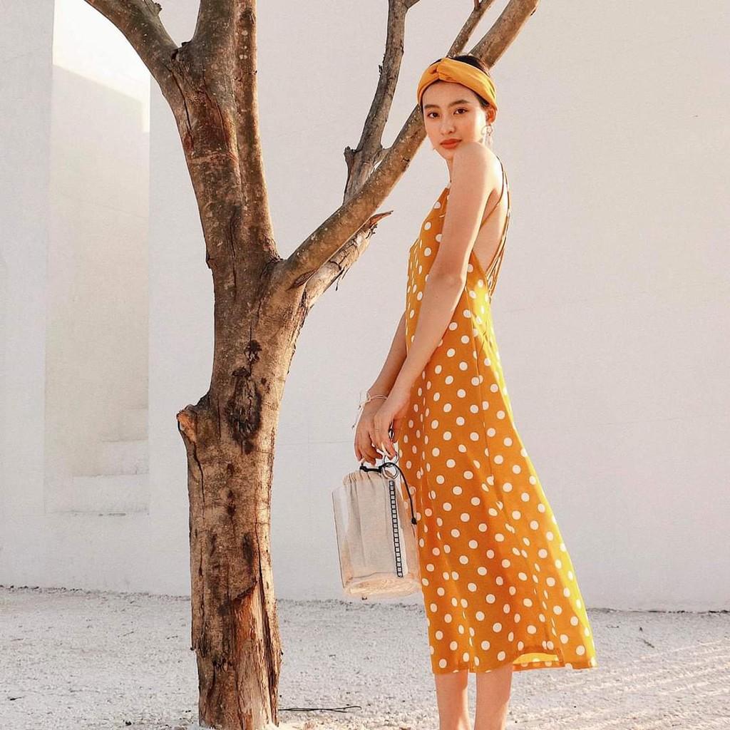 Đầm maxi chấm bi đi biển hở lưng, đan dây