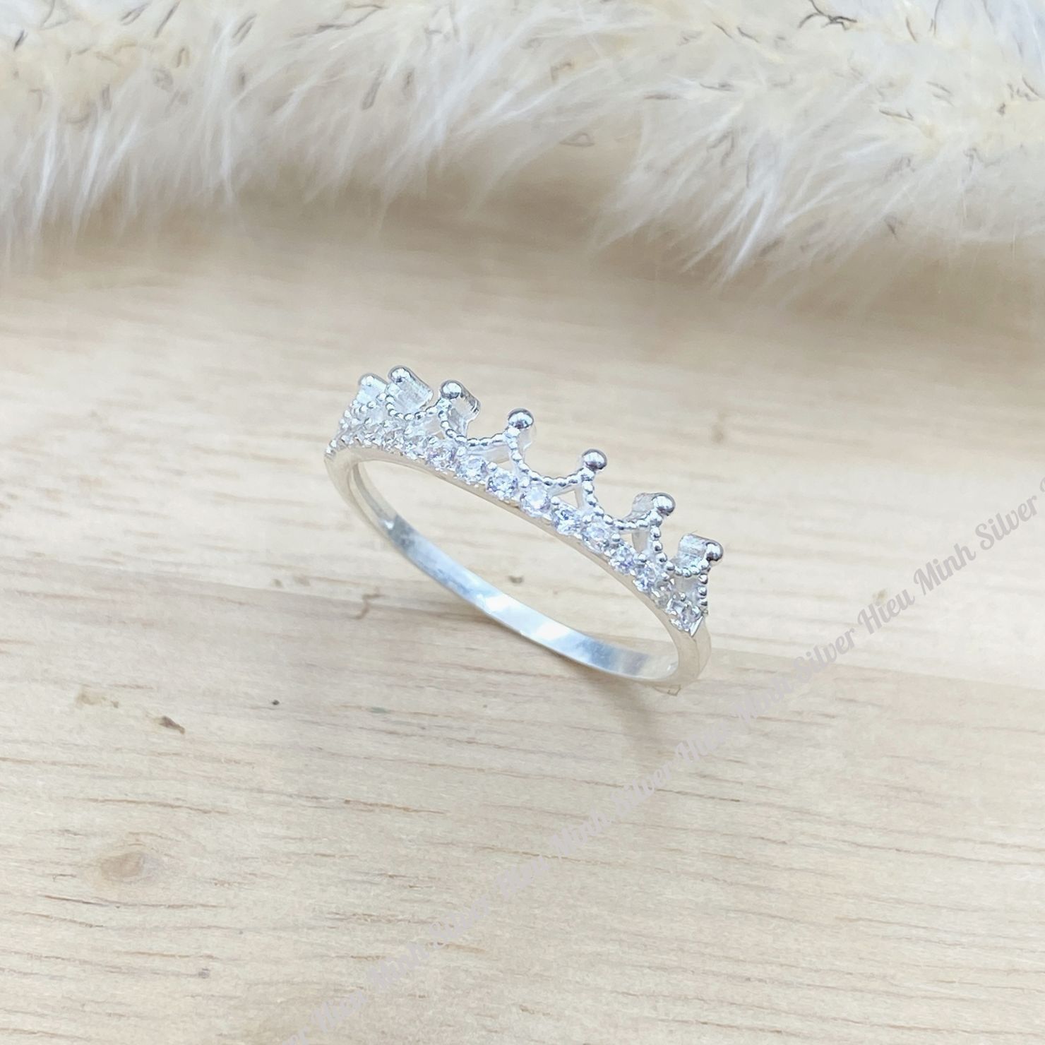 Nhẫn Nữ Bạc 925 Vương Miện Đính Đá Nhân Tạo Cao Cấp Sáng Đẹp Chính Hãng Bạc Hiểu Minh NU512