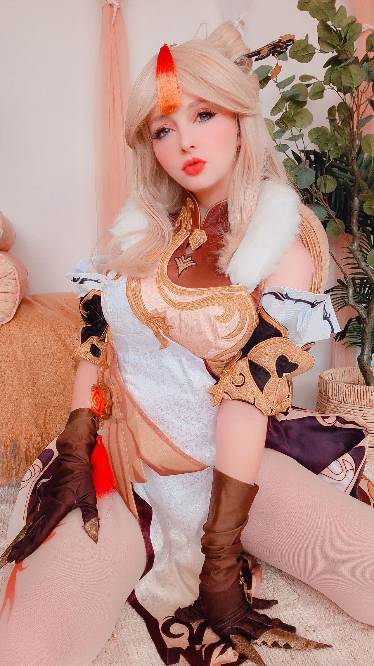 hình cosplay chapter 366 21