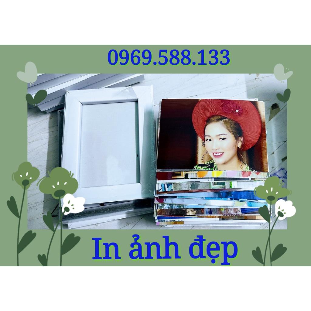 Bộ 10 khung ảnh để bàn 10x15 giá rẻ tặng kèm chân.
