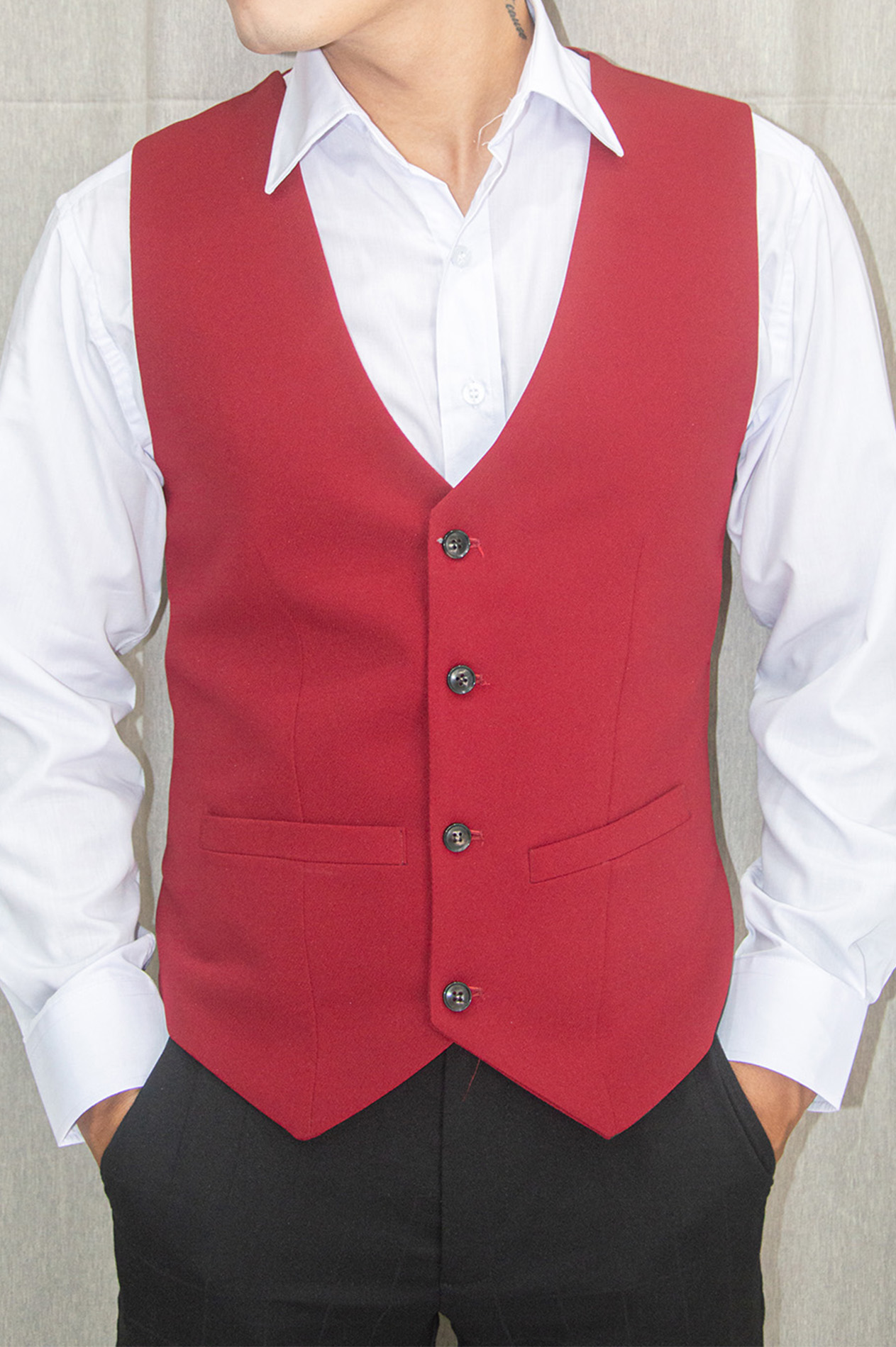 Áo gile nam ôm body màu đỏ đô chất liệu vải dày mịn