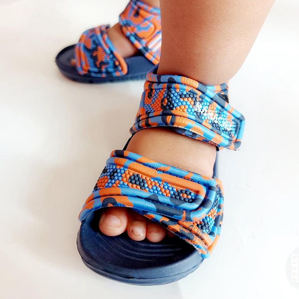 Dép Sandal Bé Trai Bé Gái Xốp Nhí Siêu Nhẹ Size 20-25