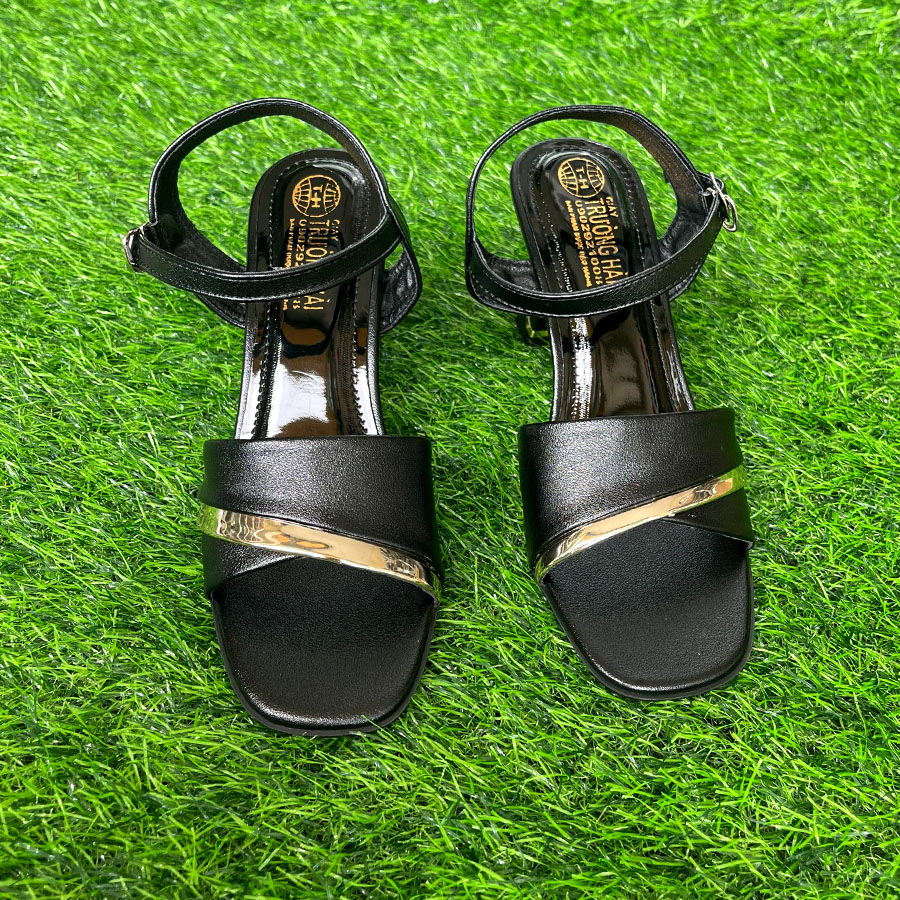 Giày sandal  nữ cao gót 8cm Trường Hải da mềm màu đen thời trang XD120