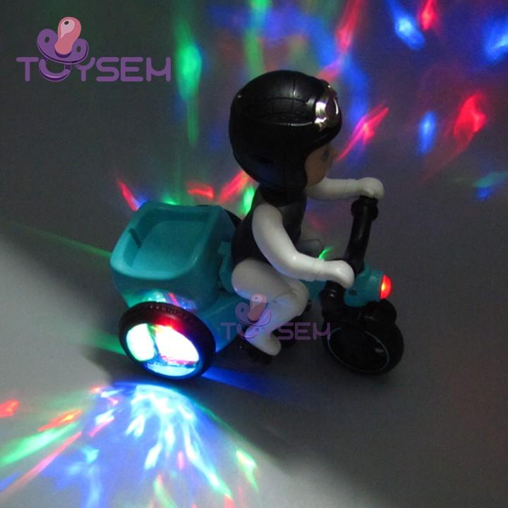 Xe đồ chơi trẻ em bé đi xe đạp xoay 360 độ có nhạc và đèn sáng 3 màu - Quà tặng sinh nhật, thôi nôi cho bé
