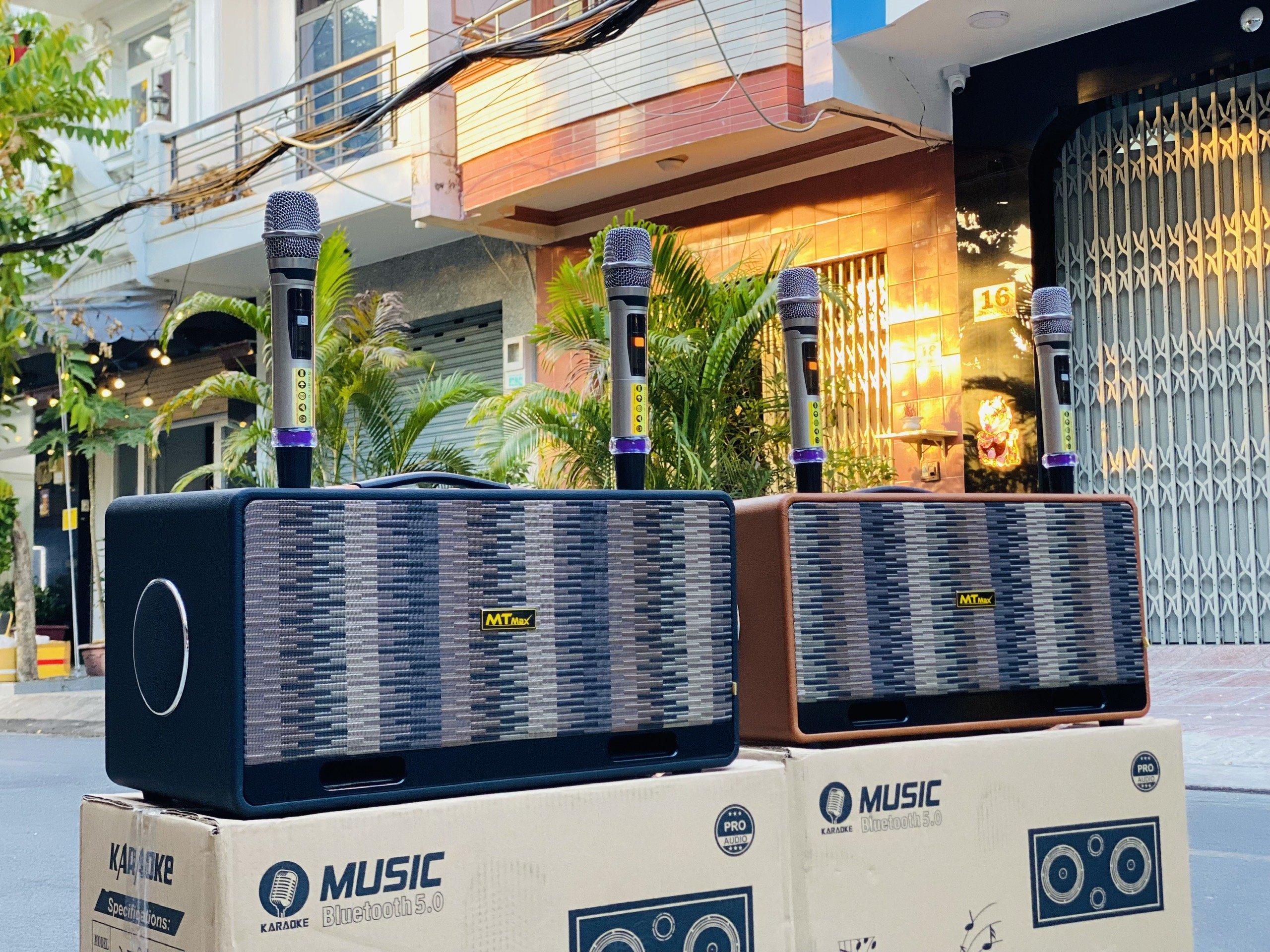 [ Tặng Kèm 2 Micro ] Loa Karaoke Mới Nhất 2024 - MTMAX DK04 - Hệ Thống 6 Loa 3 Đường Tiếng Công Suất Lớn 500W, Bass Đôi 2 Tấc, Âm Thanh Mạnh Mẽ Bảo, Hành Chính Hãng 12 Tháng, Hàng Chính Hãng