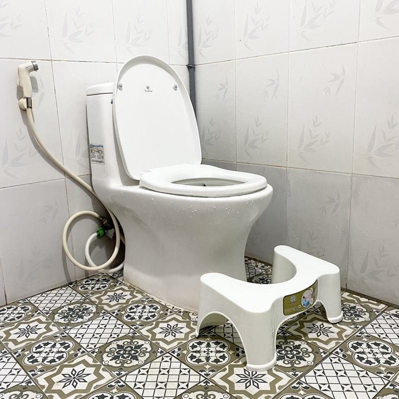 Ghế Kê Chân Toilet Chống Táo Bón Nhựa Việt Nhật