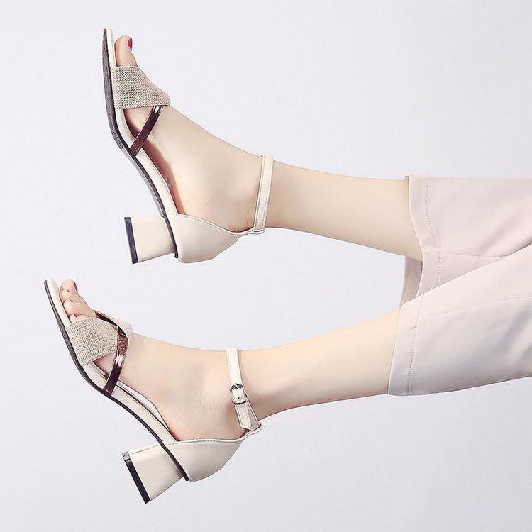 Giày Cao Gót Đế Vuông Cao 5cm Dây Quai Cài ! Hàng Quảng Châu CAO CẤP