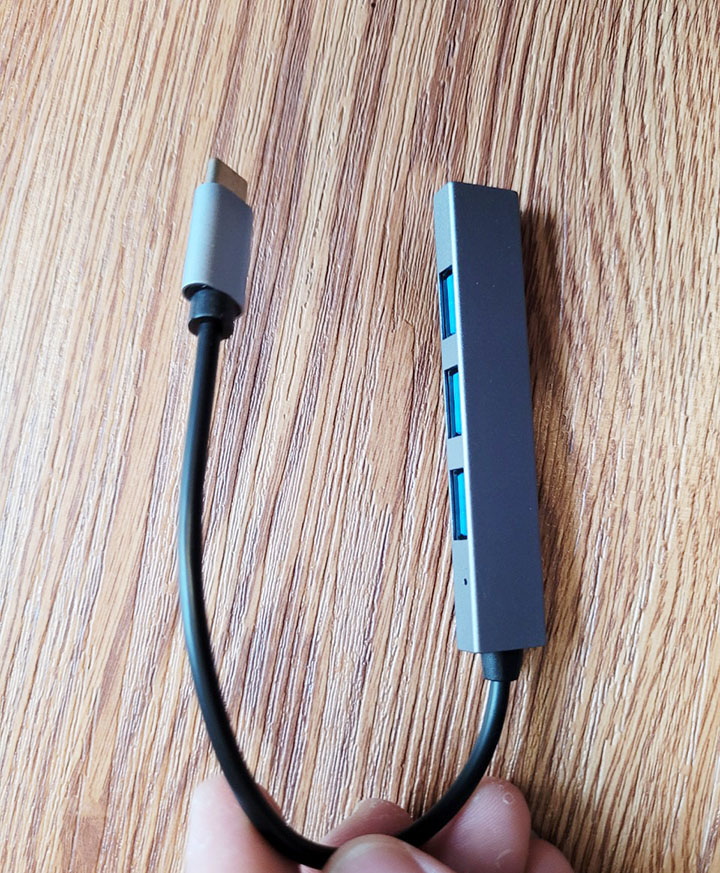 Đầu chuyển Type C ra 4 ngõ USB dùng cho điện thoại, macbook để cắm thêm thiết bị như chuột, key.board, máy in