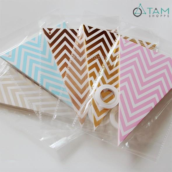 Dây cờ tam giác ép kim 12 lá PA-DC-01