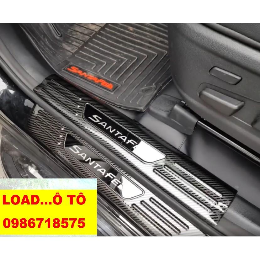 Ốp Bậc Cửa, Nẹp Bước Chân Xe Huyndai Santafe 2023-2019 Mẫu Vân Carbon Cao Cấp