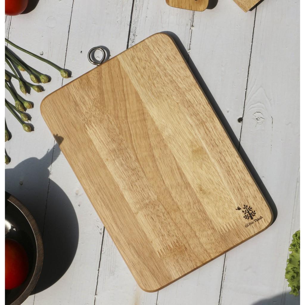 Thớt gỗ hình chữ nhật, có khoen size 30cm | Gỗ Đức Thành 03071 | Đạt chứng nhận vệ sinh an toàn thực phẩm