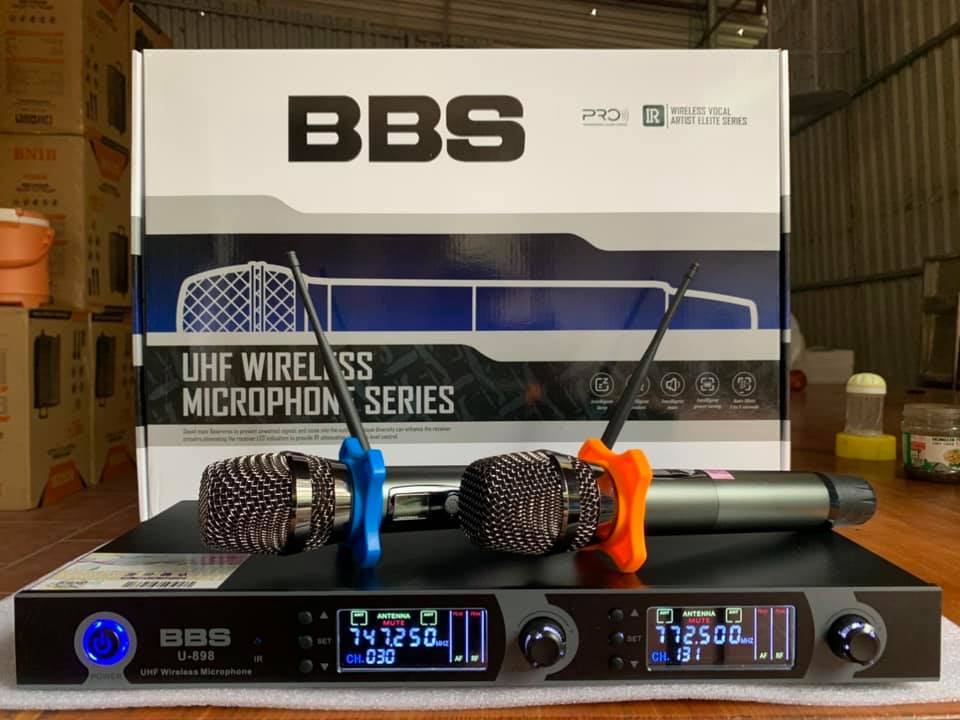 Micro không dây BBS U-898 - Mic karaoke gia đình, sân khấu - Độ nhạy cao, bắt sóng xa, chống hú rít - Thiết kế sang trọng, bắt mắt - Dễ dàng phối ghép với các thiết bị âm thanh khác - Hàng nhập khẩu