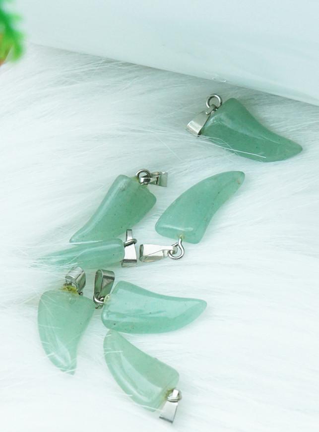 Mặt dây chuyền phong thủy đá thạch anh xanh Aventurine