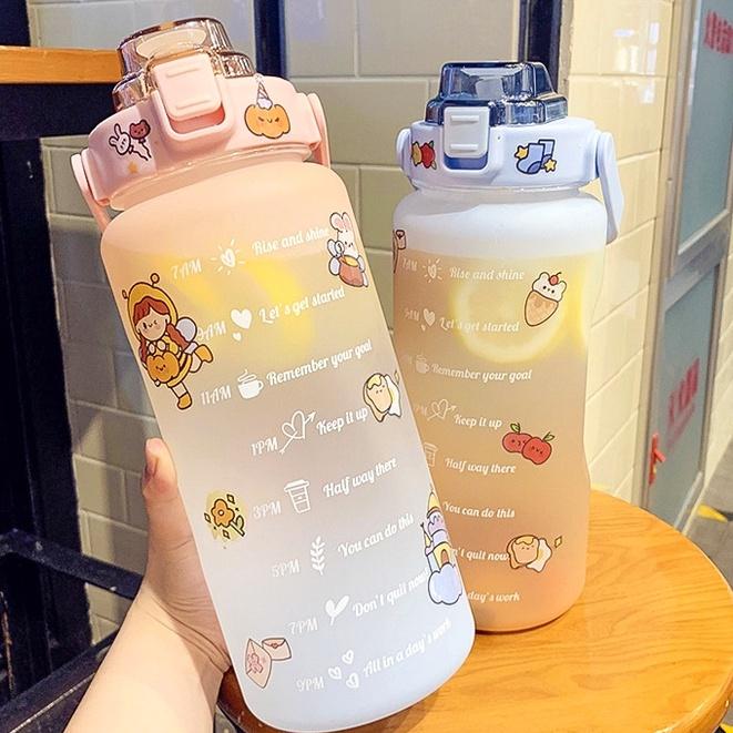 Bình đựng nước 2 lít cho người tập thể thao, Gym, Văn phòng tặng kèm Sticker đáng iu