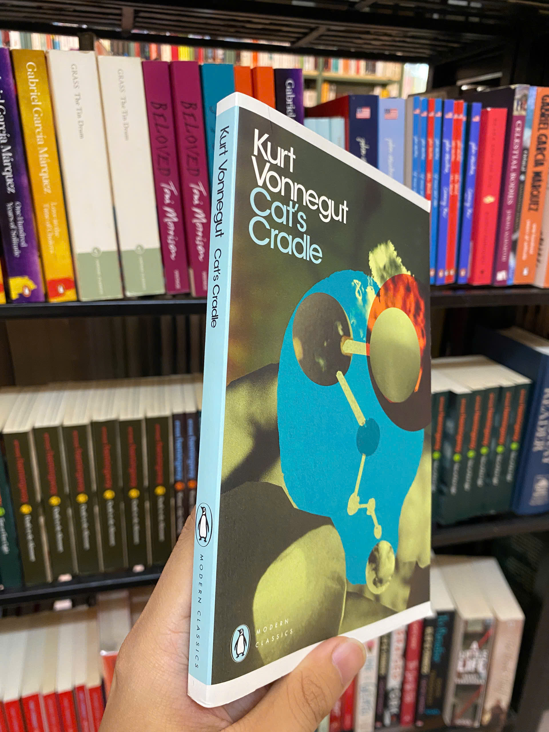 Sách - Cat's Cradle by Kurt Vonnegut | Penguin Modern Classics / Science Fiction