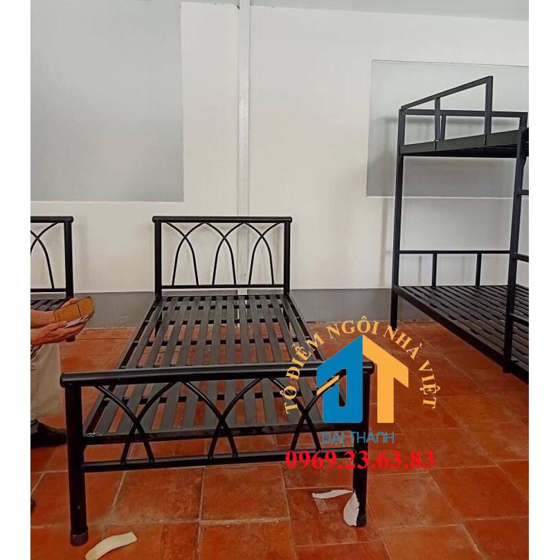 Giường sắt tròn cao cấp đen chéo 160 x 200