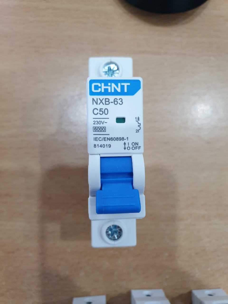 Áp tô mát cài NXB 1P 6A,10A,16A, 20A,25A, 32A, 40A, 50A, 63A, 80A, 100A, 125A