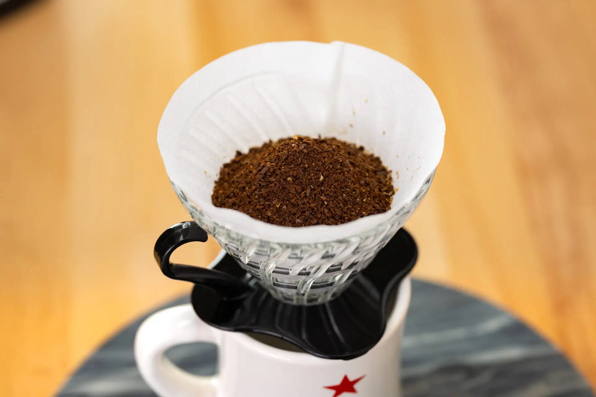 Phễu Pha Cà Phê Thủy Tinh Hario V60 Coffee Dripper