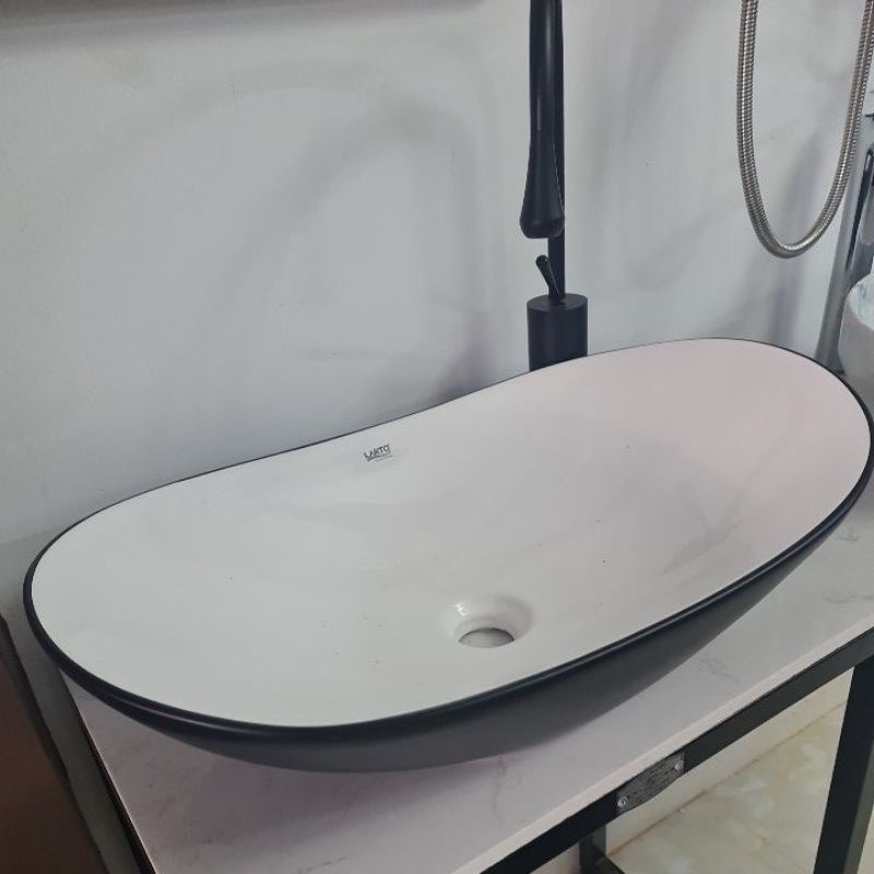 Lavabo đặt bàn hình chiếc thuyền