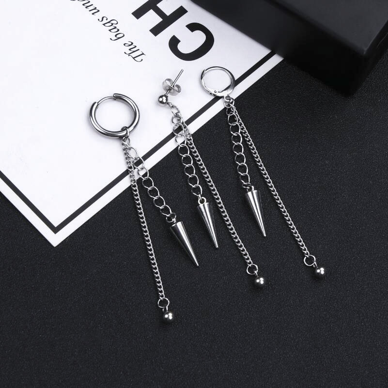 Bông tai Jin BTS đeo phong cách unisex