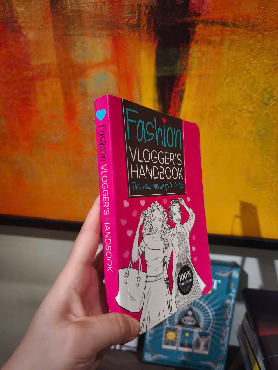 Sách - Fashion Vlogger's Handbook by Frankie Jones
