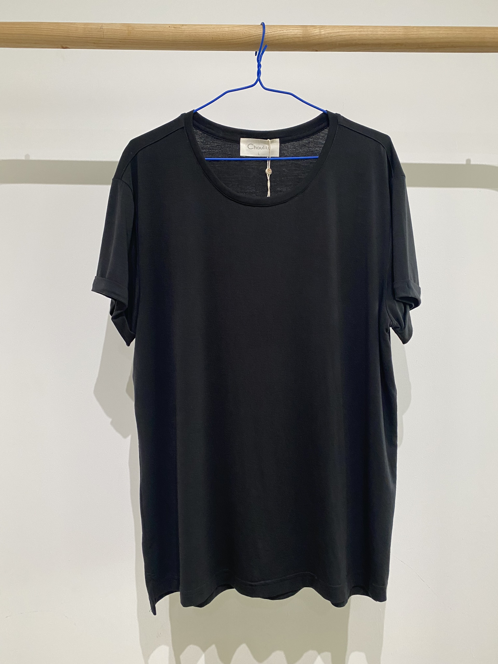 Áo phông trơn cổ tròn tay gập unisex