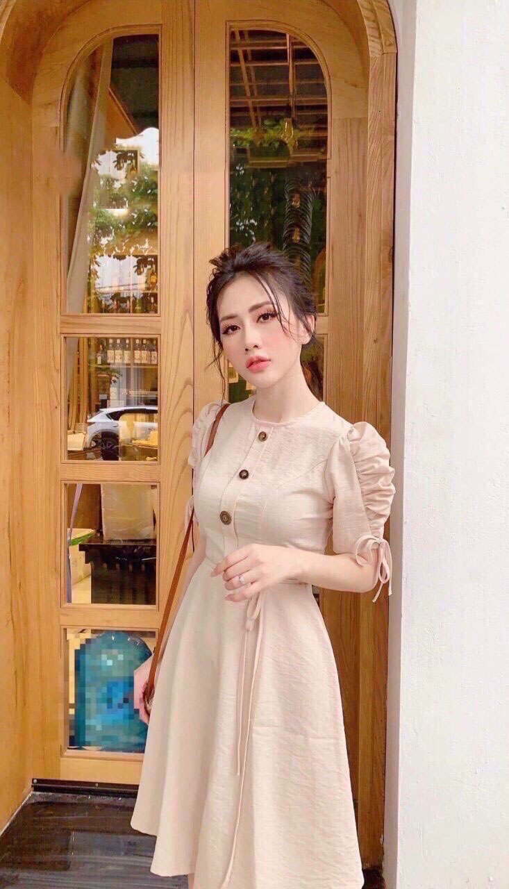Đầm tay phồng rút dây
