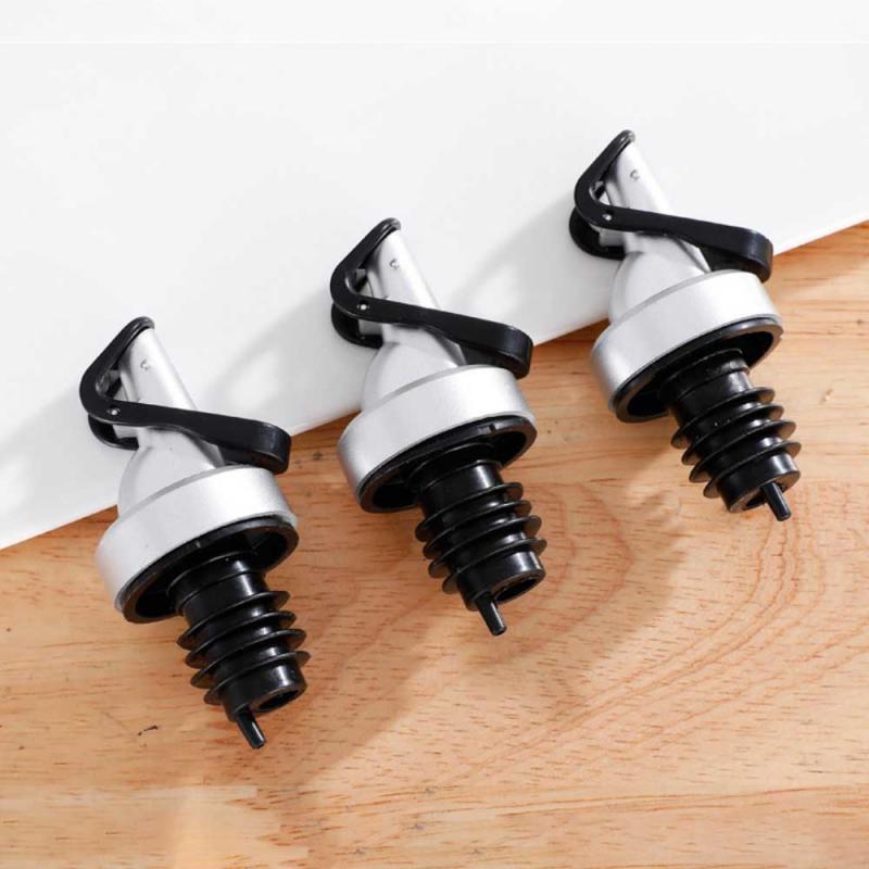 3Pcs Oil Bottle Stopper Seal Leak-proof Silicone Nozzle Sprayer Liquor Dispenser Wine Pourer Flip Top Stopper Kitchen Bar Tools