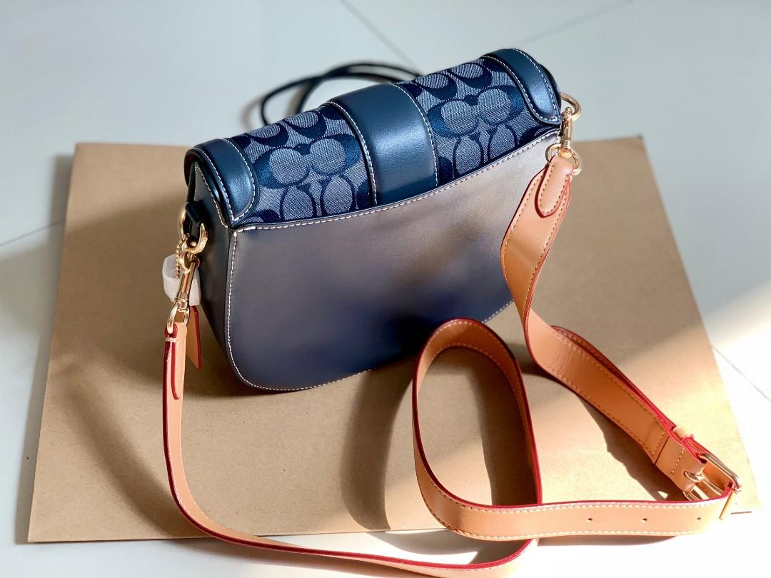 Túi Coach Georgie Saddle logo navy sz21 C4066 $350