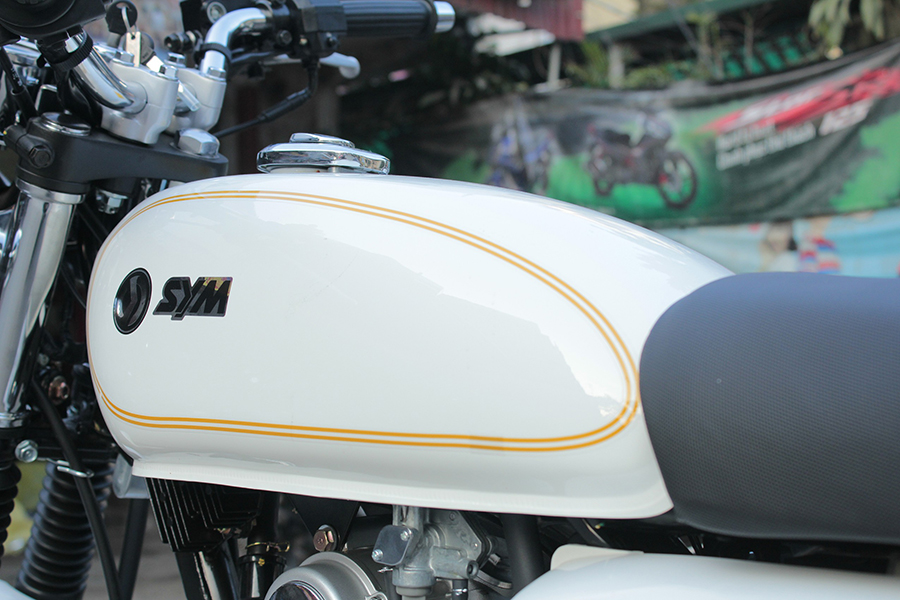 Xe Máy SYM Husky Classic 125 - Trắng