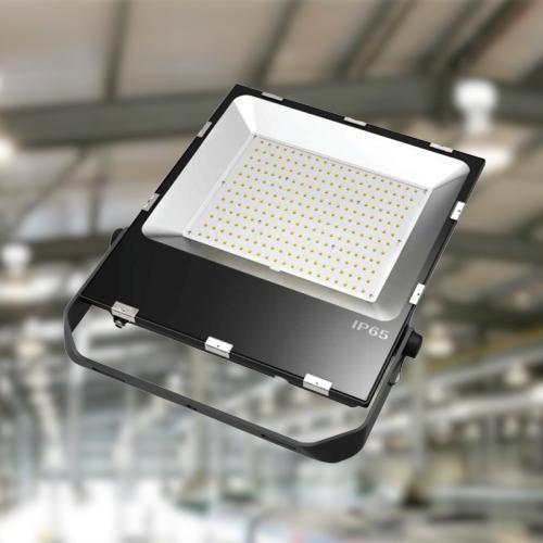 ĐÈN LED PHA IP65 200W MPE (FLD-200)