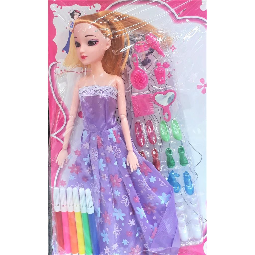 Búp Bê Tập Tô  Búp bê đẹp, Có khớp tay, Bộ siêu tập giày, Có bảng bút tập tô, Bé yêu rất thích.