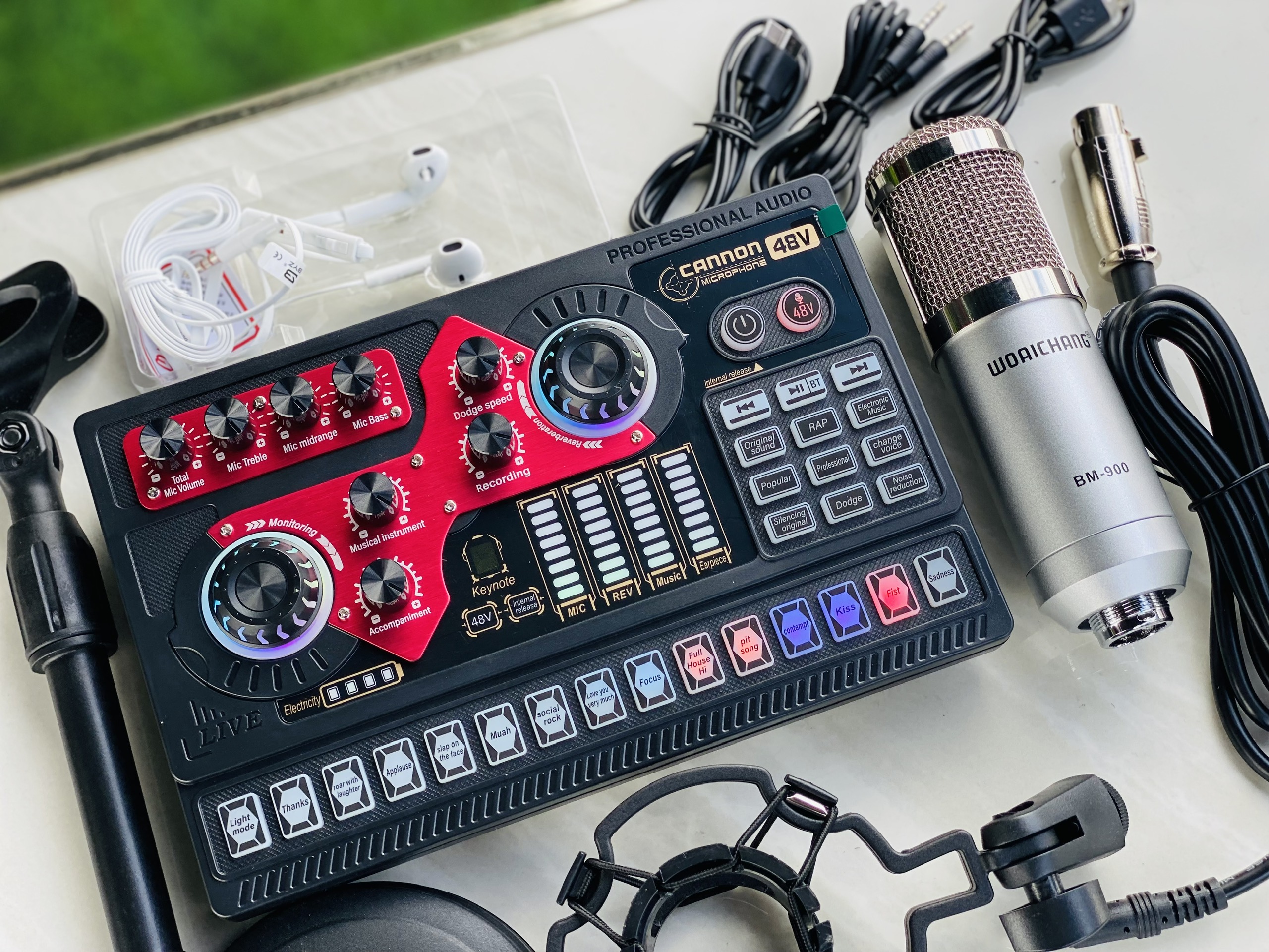 Combo Sound Card X5 Autotune Và Micro Thu Âm BM900 là bộ thu, Livestream Chuyên nghiệp Giá Rẻ Dễ Dùng hàng nhập khẩu